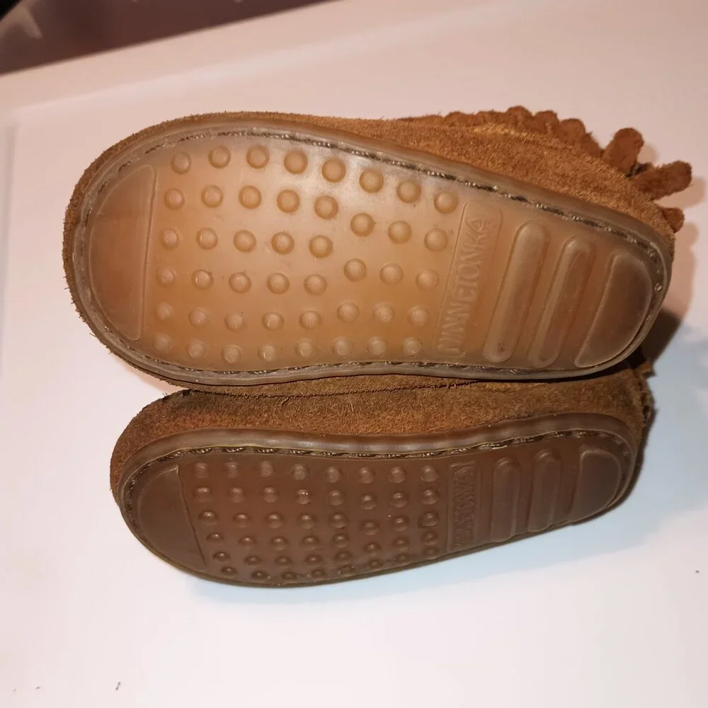 Minnetonka Infant Double Fringe Moccasin Boots 2